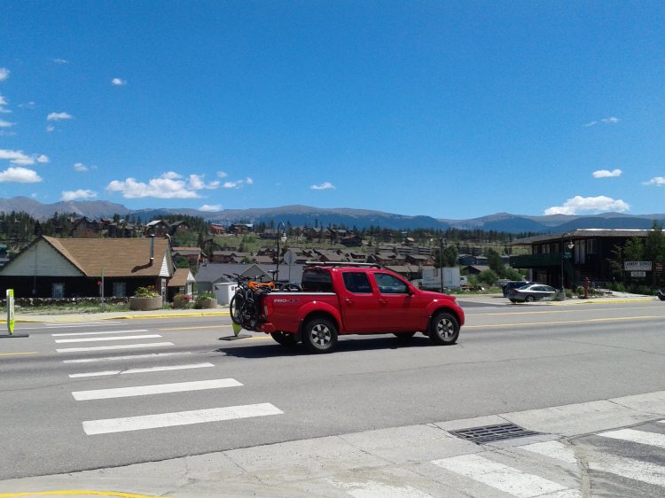 This image has an empty alt attribute; its file name is 120804_0003.jpg